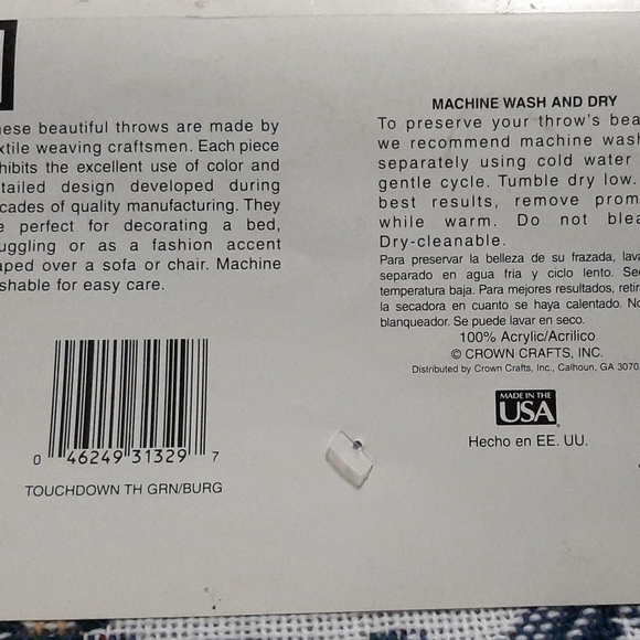 Football Touchdown 46"×60" Triple Layer Woven Jacquard Throw Blanket NEW - Picture 3 of 6